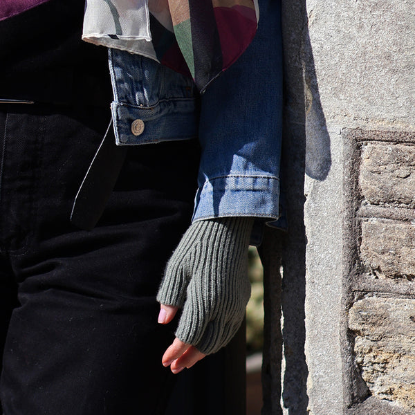 POM Peace Of Mind Yasmin recycled blend muted sage fingerless gloves