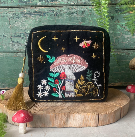 House of Disaster Forage Black Makeup Bag