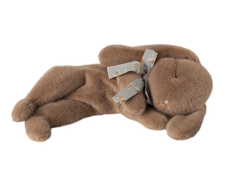 Maileg Bunny Sleeping Small - Soft Brown